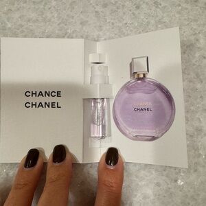 CHANEL Chance Eau Tendre Perfume Sample - Purple